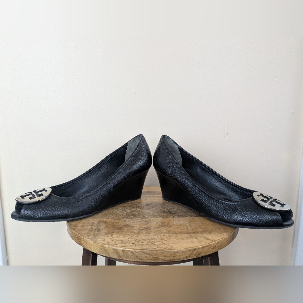 Tory Burch Sally Wedges, Black Leather & Silver (SIZE 11) - Picture 5 of 9